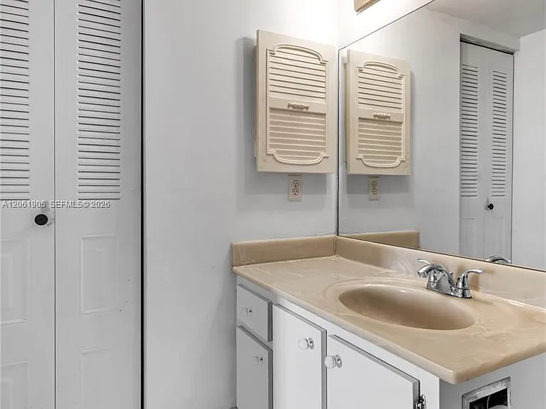 300 SW 134th Way #413E — Photo 15