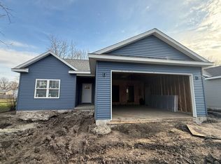 405 E Larmon St, Tolono, IL