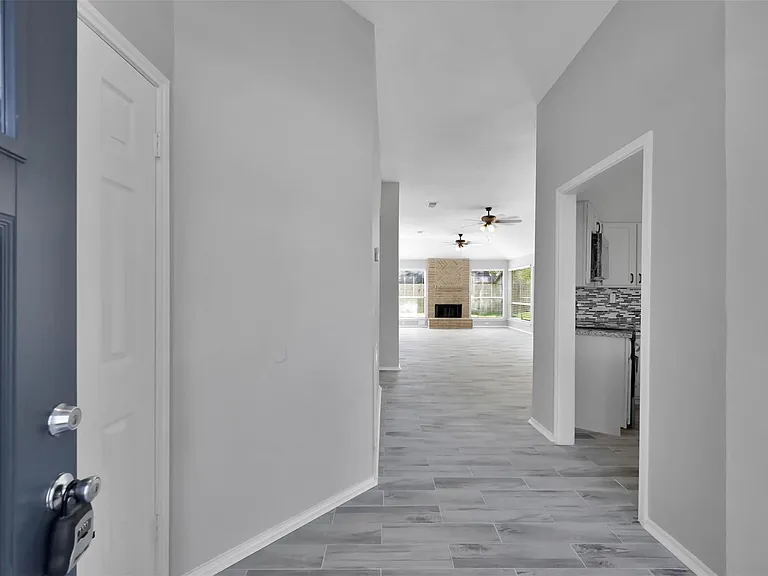 2306 Piddler Dr — Photo 5