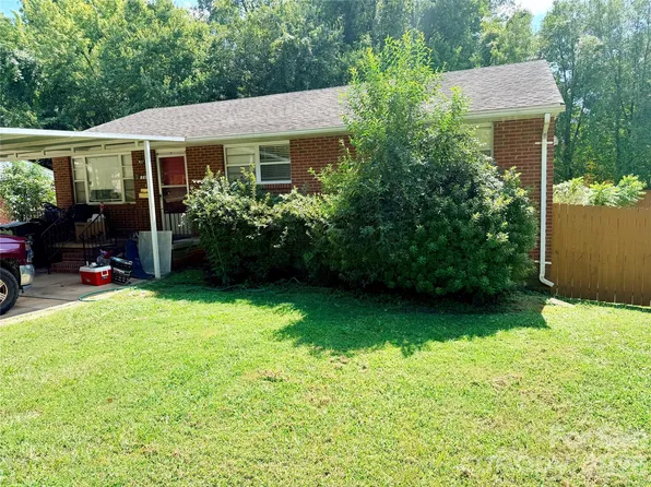 710 Manhasset Rd, Charlotte, NC 28209