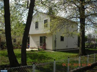 304 Front St, Beverly, NJ 08010