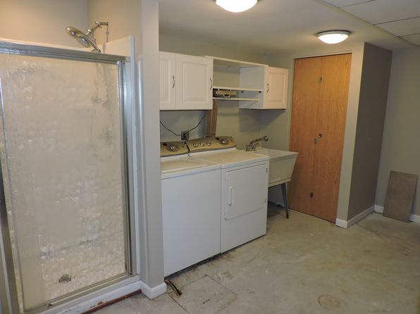 955 3rd St, Jesup, IA 50648