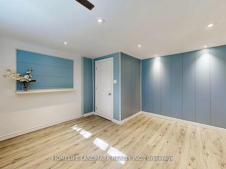 11 Uplands Ave #BASEMENT — Photo 23