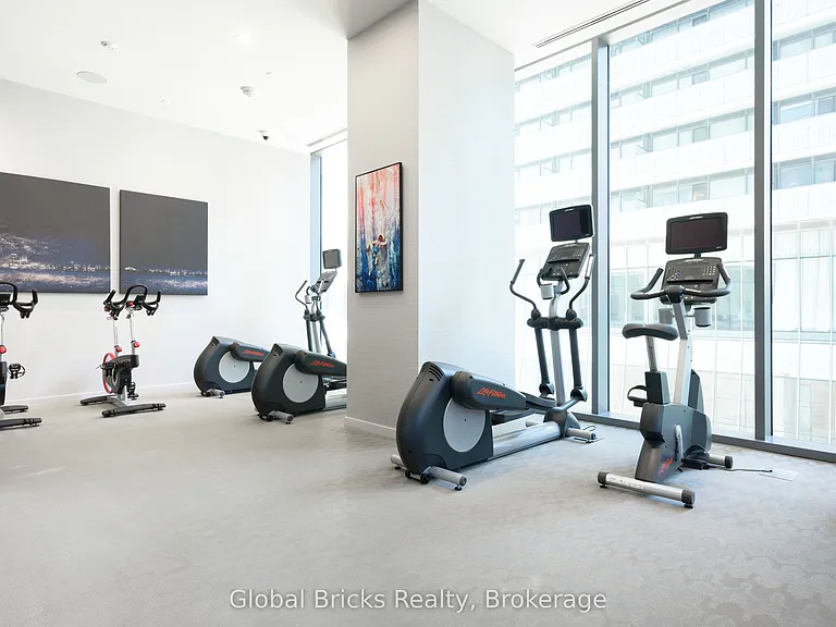 42 Charles St E #2509 — Photo 23