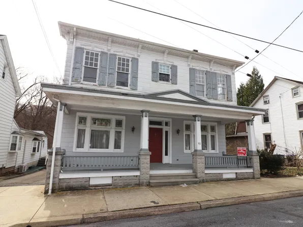 93 E Main St Floor 2, Adamstown, PA 19501