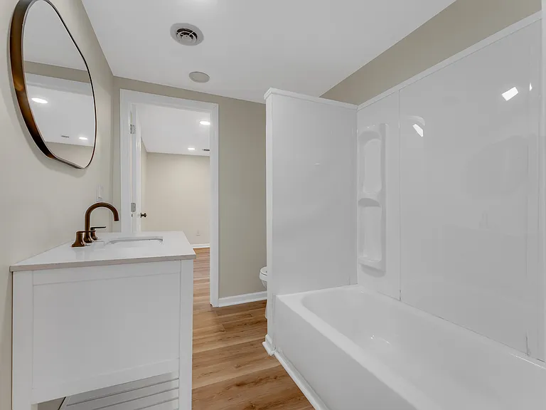 1251 Richwood Ave — Photo 5