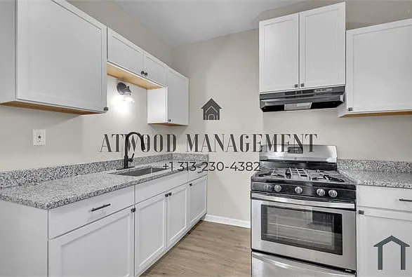 3475 Crane St — Photo 3