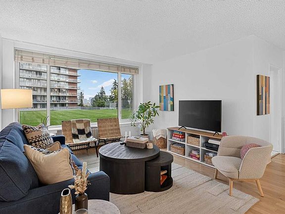 5th image of 3316 N Rideau Pl SW #204