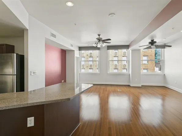 411 W 7th St APT 707, Fort Worth, TX 76102