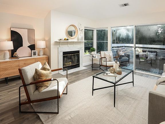 4th image of 1767 Parkview Green Cir