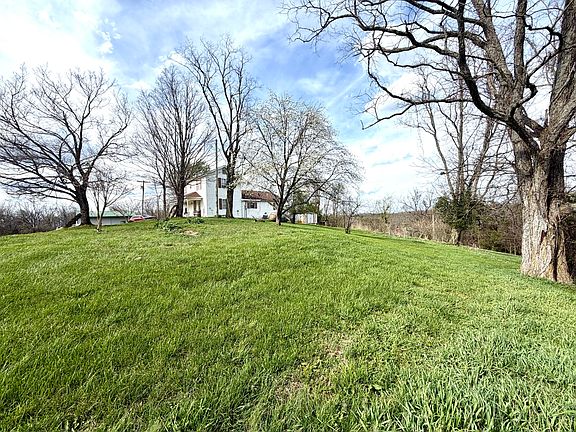 3rd image of 3511 Talmage Mayo Rd