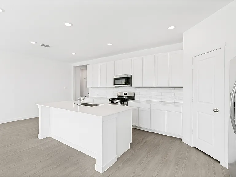 3029 Eriskay Dr — Photo 7
