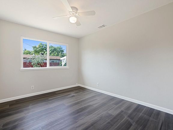 5th image of 740 San Francis Ave