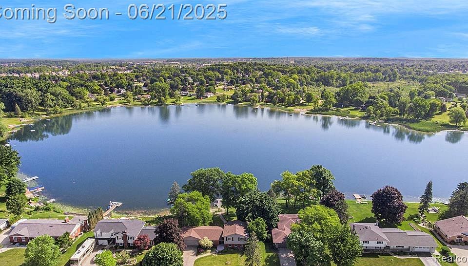 1st image of 527 Tanview Dr