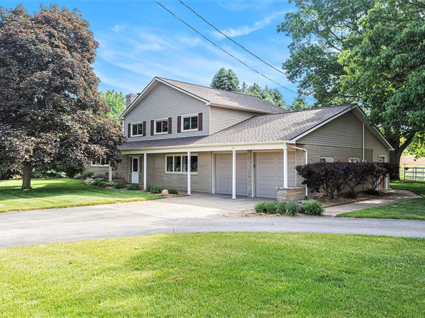 3901 16th St, Wayland, MI 49348