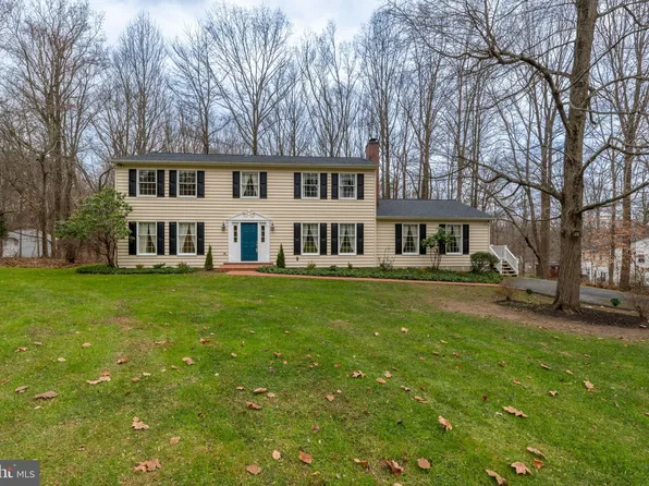 14 Constantine Dr, Phoenix, MD 21131