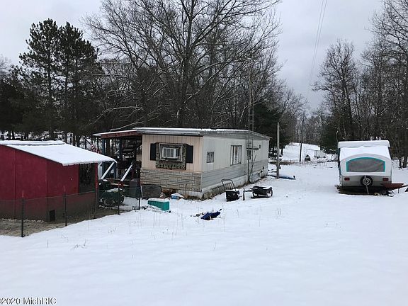 3rd image of 37 S Sycamore Ave