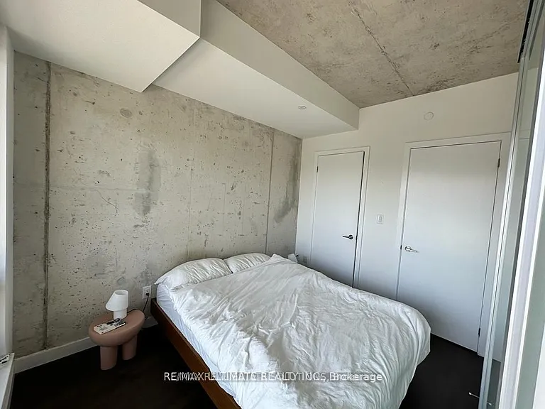 246 Logan Ave #425 — Photo 5