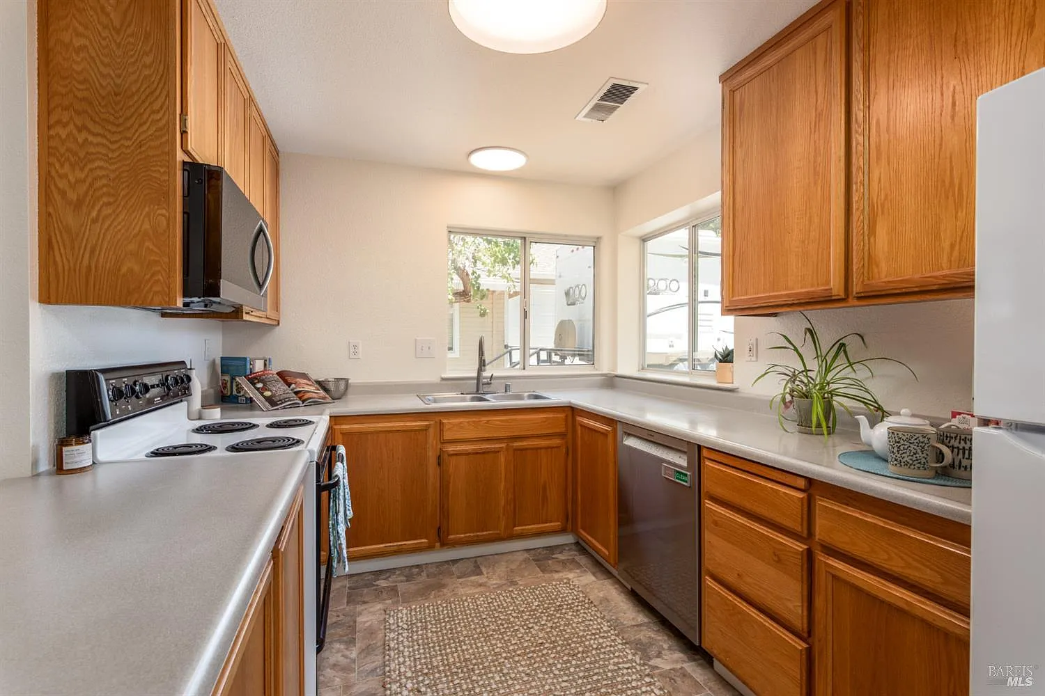 1861 Rhianna Street - Photo 11