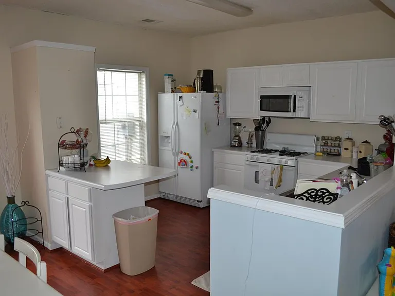 1080 Whitestone Rdg — Photo 3