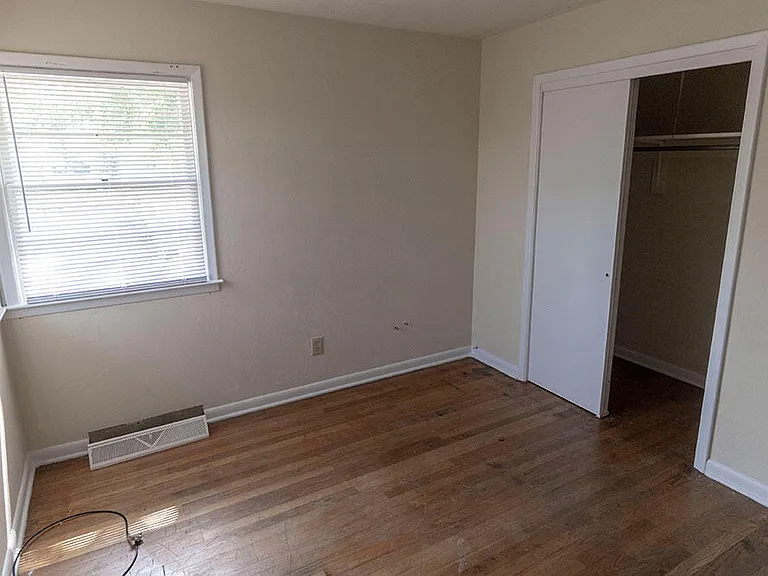 1003 Hardin St — Photo 4