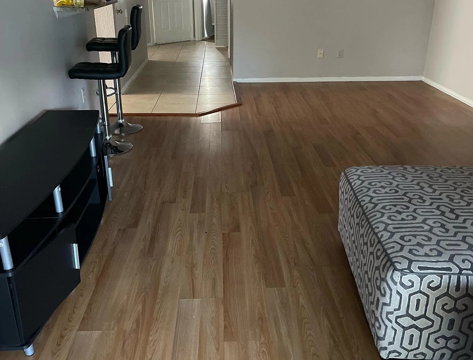 3 bed, 1250 sqft, $2,100 — Photo 4