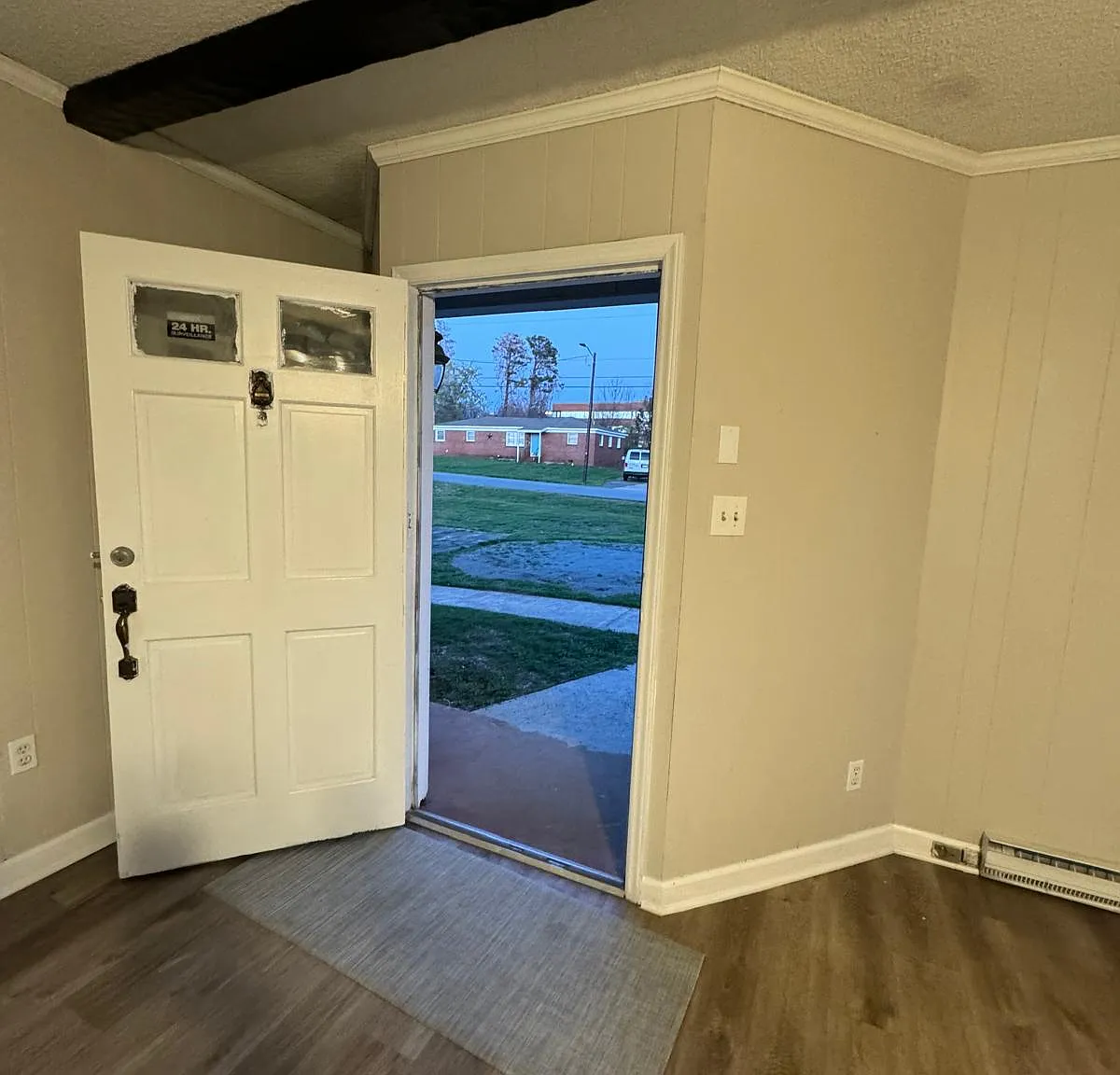 3 bed, 1486 sqft, $2,500 — Photo 2