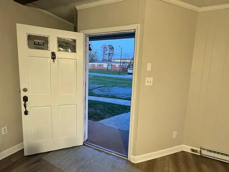 317 Clark Blvd — Photo 2