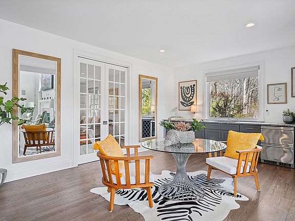 5th image of 2 Sunninghill Rd