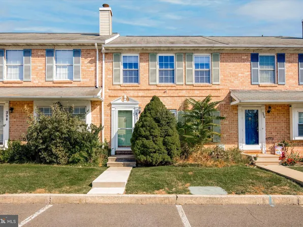 306 Lexington Rd, Schwenksville, PA 19473