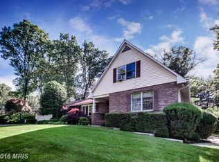 17101 Clear Creek Dr, Silver Spring, MD 20905