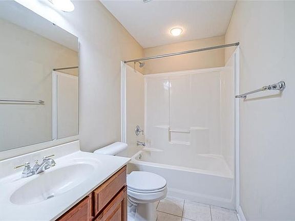 5th image of 30 E 86th St #30