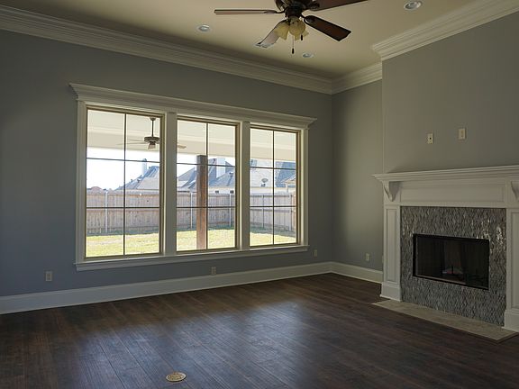4th image of 302 Grassland Ave