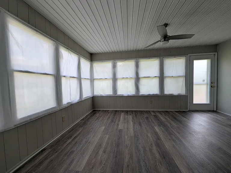 6521 Cadbury Dr — Photo 10