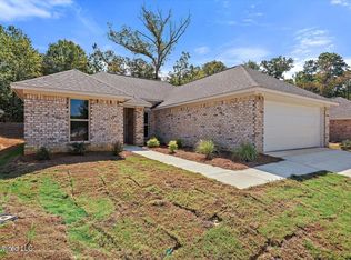 2069 Pebble Creek Dr, Brandon, MS 39042