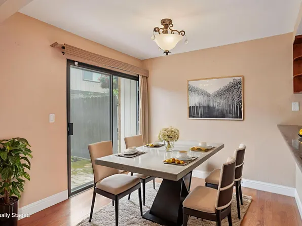 1353 Hood Rd, Sacramento, CA 95825