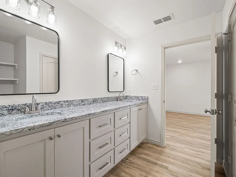 10309 N County Road 2800 #B — Photo 2