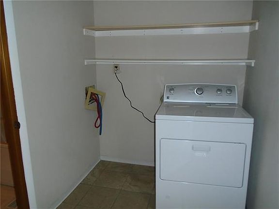 4th image of 16028 E 41st St S