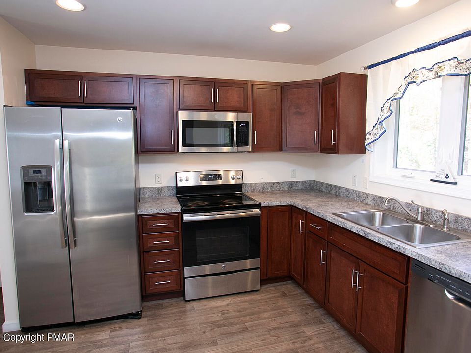 1369 Sullivan Trl, Scotrun, PA 18355 Zillow