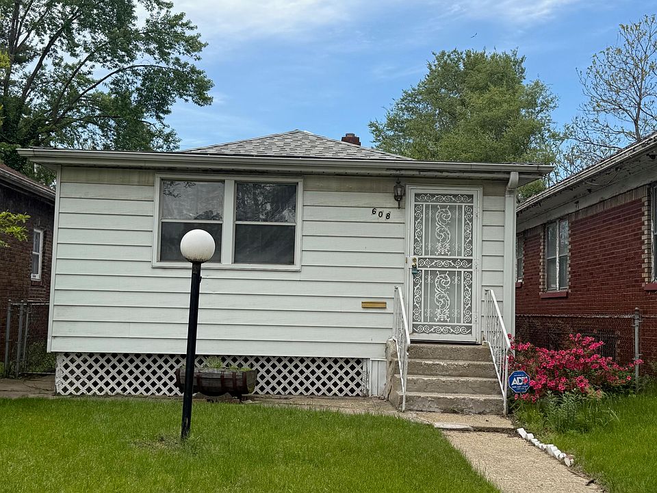 1st image of 608 Durbin St