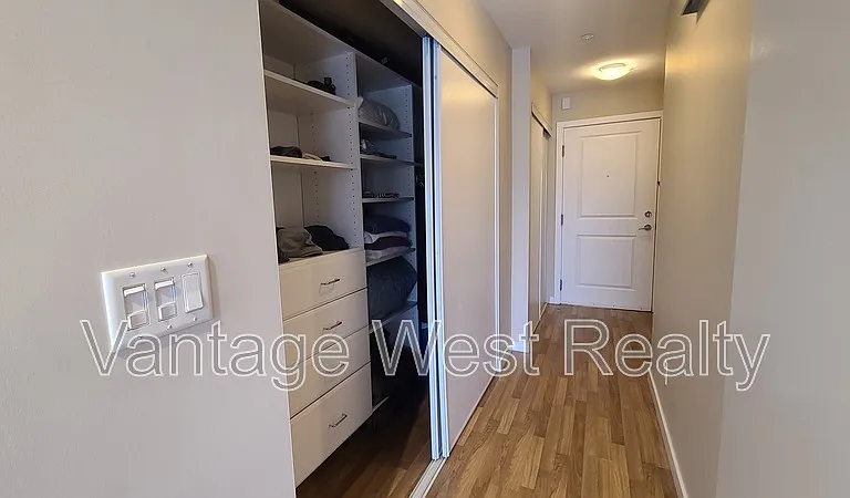 1550 Dickson Ave #318 — Photo 3