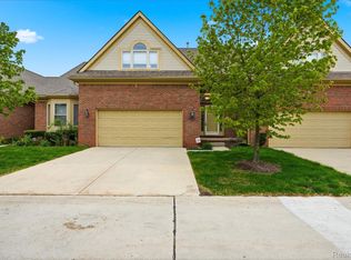 4212 April Ln, Sterling Heights, MI 48310