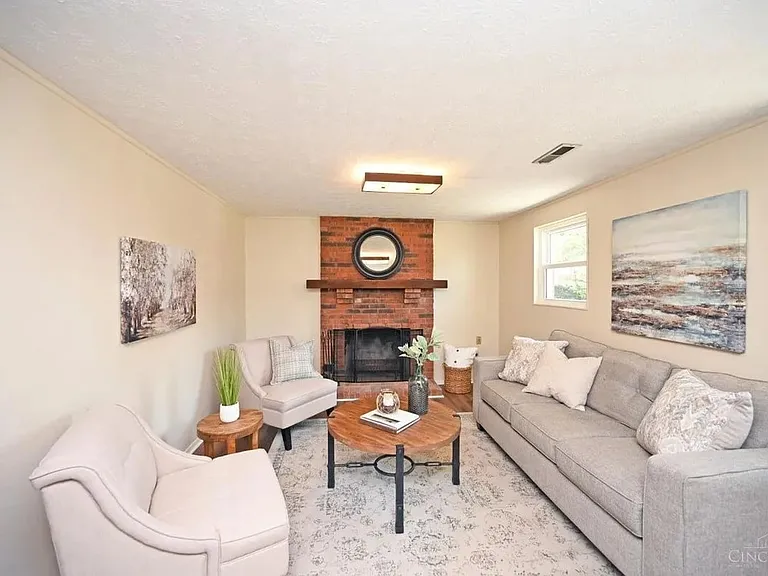 8608 Linderwood Ln — Photo 6