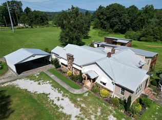 160 Buena Vista Dr, Eastanollee, GA 30538