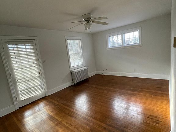 3rd image of 3332 W Grace St #1