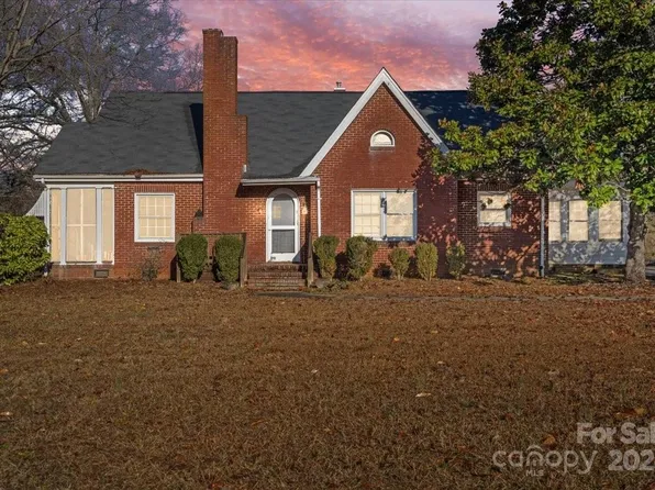7503 Albemarle Rd, Charlotte, NC 28227