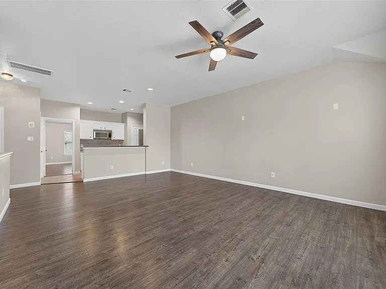 1317 Paige St — Photo 16