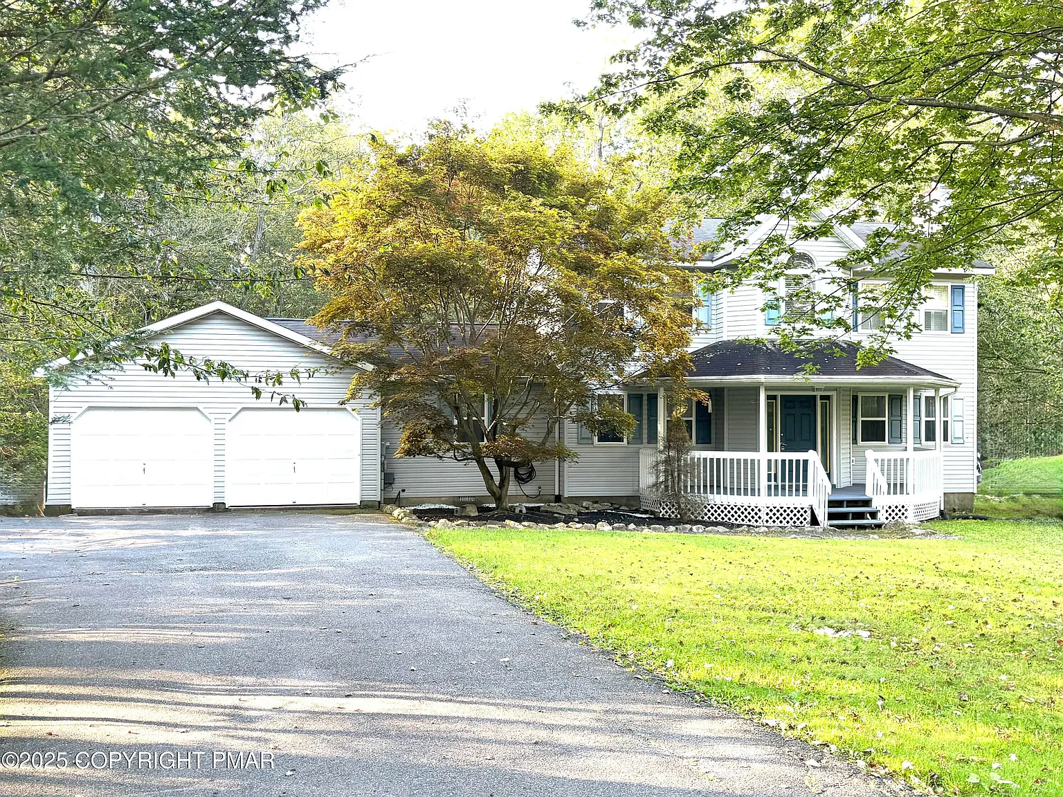 1075 Salamanca Dr photo 1