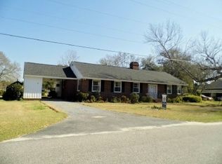 708 N 12th Ave, Dillon, SC 29536