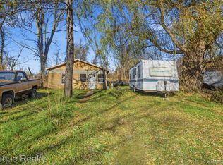 3548 Cleveland St, Pt Huron, MI 48060